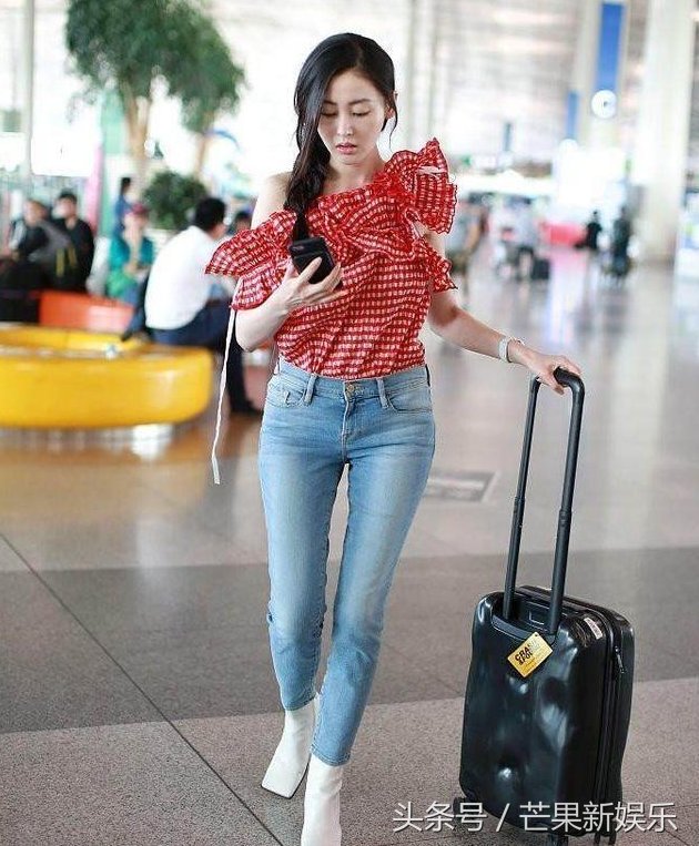 8千块的“桌布”，王鸥张天爱争着抢着穿!网友:白给我都不要!