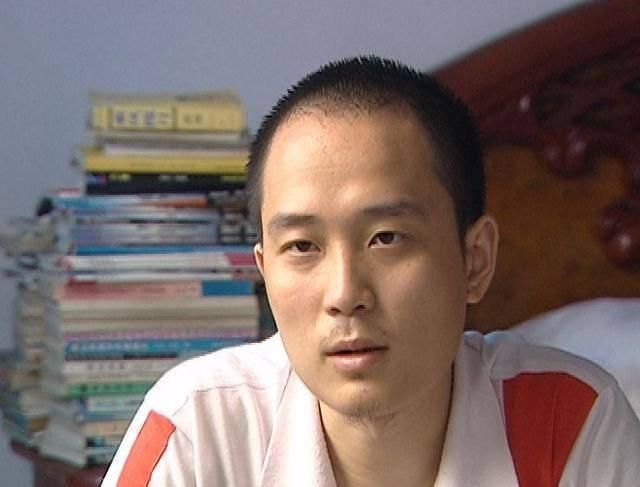 #参加高考#高考狂人张非，高考4次，一次复旦一次北大，两次清华，后来如何