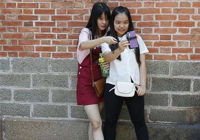 越南女孩真的想嫁到中国来吗？越南导游说出真相，网友：很现实！