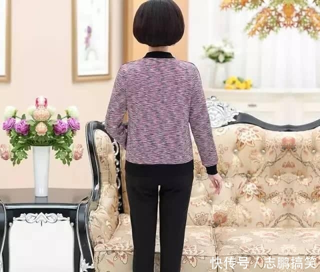 『时间』女人不想把时间浪费在搭配上,就选时髦套装,简单一身就能出门