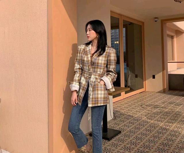  感觉■春分已经到了,少穿裤装!今春流行的是“旗袍”,时髦显瘦又洋气