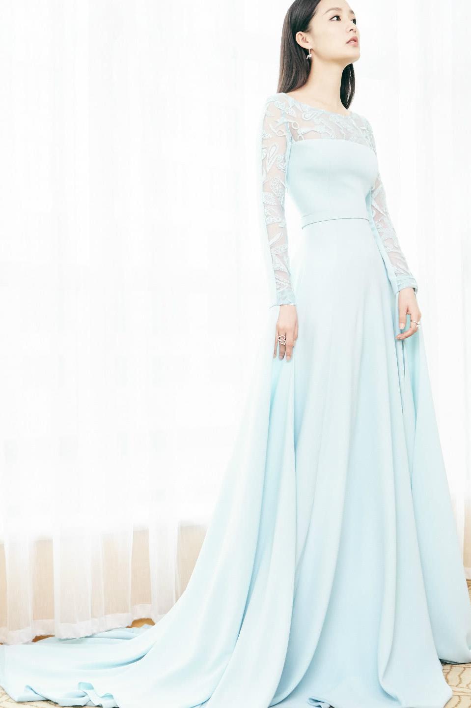 6个李沁中混入了一个唐嫣，若你能找出来，绝对是李沁的铁粉