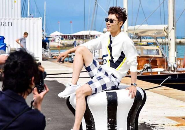 张丹峰真挺会穿,颜值爆表就是好,咋穿都帅