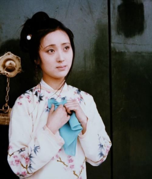 『老照片』陈晓旭老照片,一生未走出林黛玉的角色,病重时剃度出家