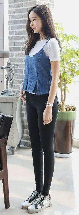 紧身裤减龄显年轻，尽显妹子曼妙身姿，让你潮流又抢眼