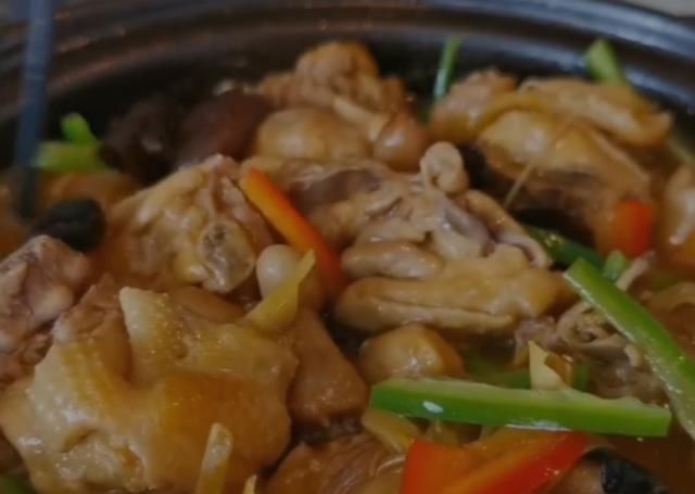 「吃法」鸡肉别直接下锅炒，教你江湖新吃法，配料简单味道足，真过瘾！