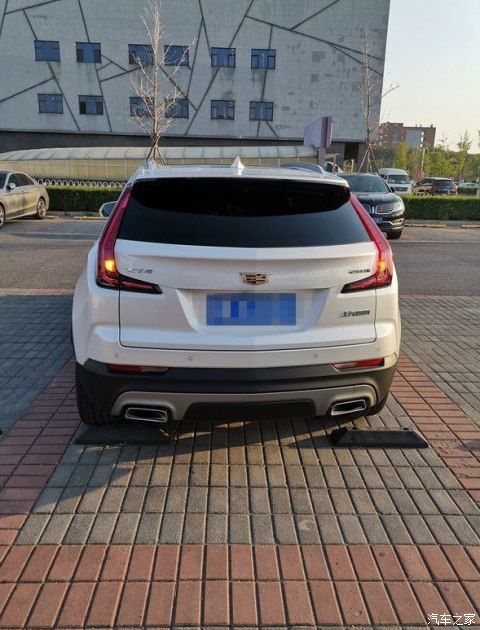 『XT4』喜欢这种调性 喜欢凯迪拉克的高颜值凯迪拉克XT4口碑