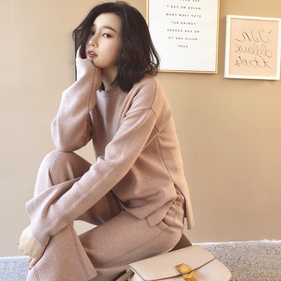 我虽然肉比较多，但我贼喜欢穿:阔腿裤套装，高级还看不出我很胖