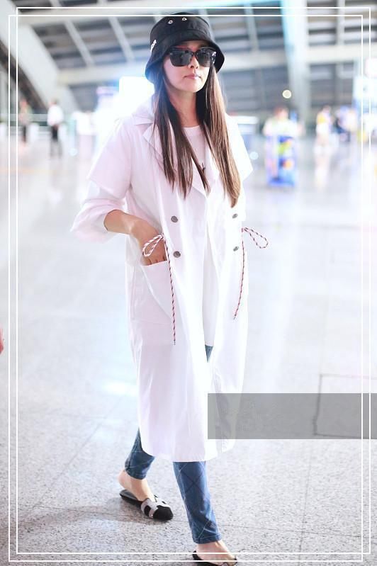 伊能静真能装!49岁穿19岁小姑娘衣服,网友直呼:完全换了一个人