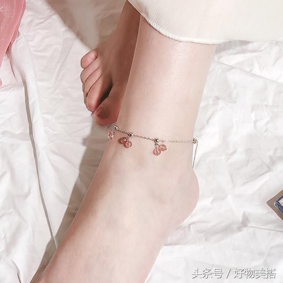 美人玉足，脚链必不可缺
