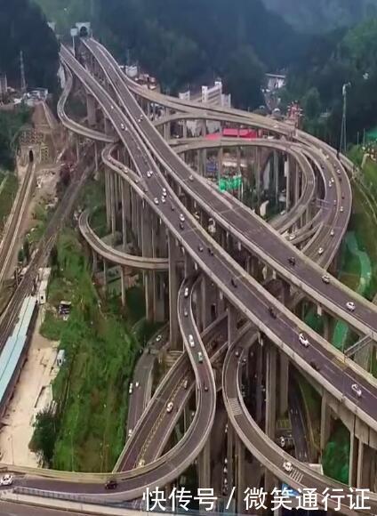  「在云端」贵州有个最复杂立交桥, 比重庆立交桥都“绕”导航都
