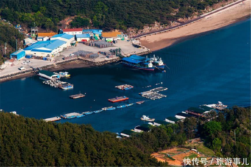韩国南部的岛屿城市,占地两万平方公里,旅游资