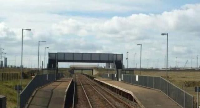 世界上最奇葩的火车站，每月只有1名乘客，火车招手即停