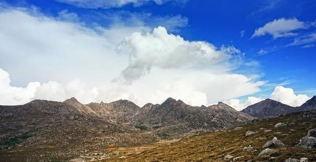四川人告诉你：四川最美风景在川西，世界级景观美不胜收