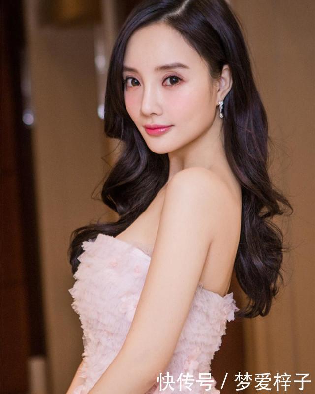 「俏皮可爱」女人过了40岁,发型该换了!2020年很火的4款“短发”,时髦优雅