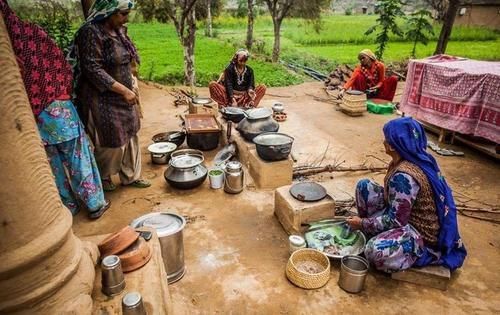 想看看印度女人是怎么做饭的吗中国游客实拍印度普通农村
