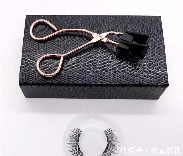  『洁面』风很大却鸡肋的单品，网红睫毛很假，口红纸涂不匀，洁面仪易长霉