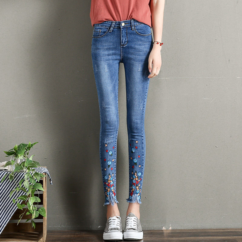 美不美看哪里?看大腿!这样穿显高又显瘦