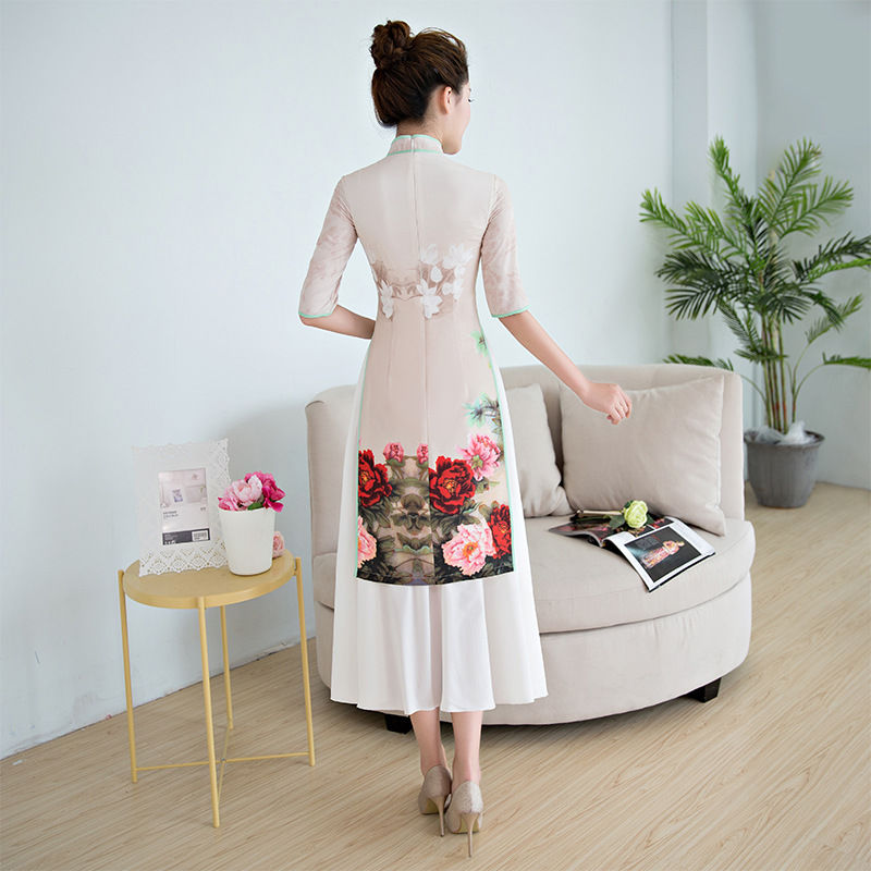 居然有人把“国花”穿在身上,高贵华丽,美的让人移不开眼