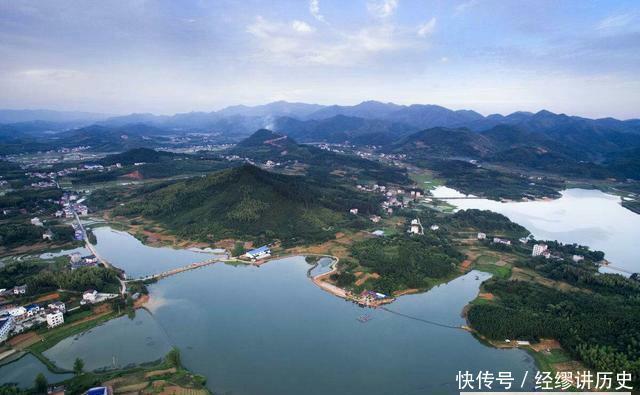  咸宁@中国一座处武汉、南昌、长沙之间的城市