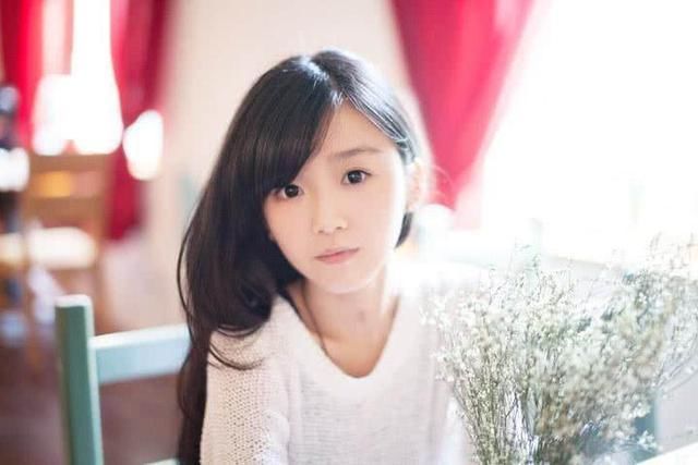 “漂亮型”女生和“耐看型”女生，你属于哪种看这个就知道了