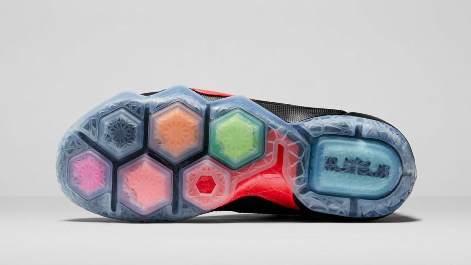 “双十一”之际,有一封来自六边形ZOOM AIR的反击,请查收!