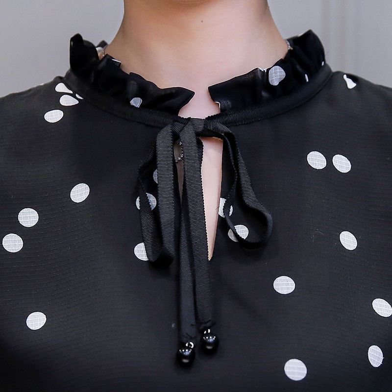 九月上新!显瘦又显白小衫!搭配小脚裤，43岁老婆都穿出美女范