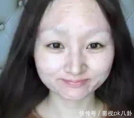 女生卸妆男友全程观看，用了几个粉饼怪不得害怕，且行且珍惜呀！