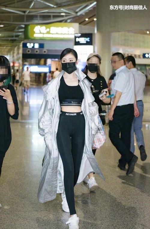 张天爱太历害了,一条瑜伽裤腿就长到逆天,这是要逼“死”鲁班?