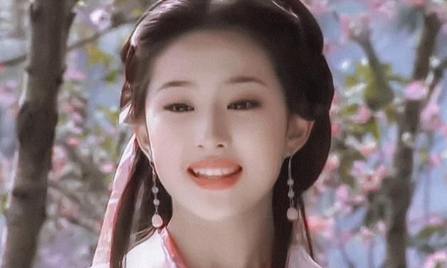  【仙剑奇侠传】美籍华人刘亦菲因国籍问题惹争议，全球宣传电影遭国内网友恶评