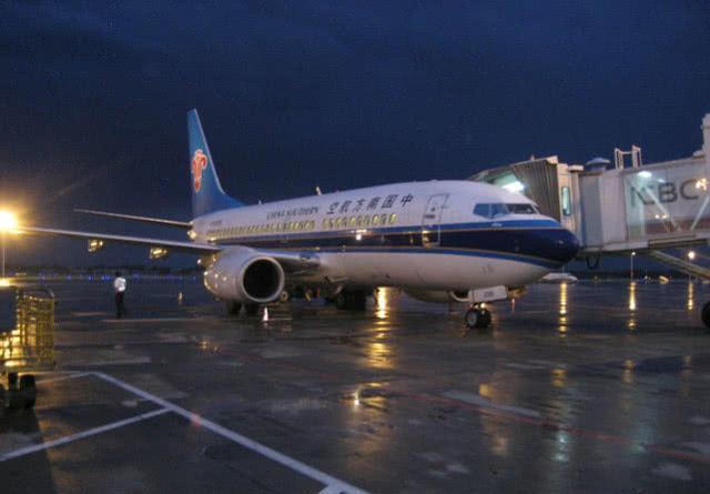 晚上乘坐飞机，不仅机票便宜速度也快，但为何大家都不喜欢呢