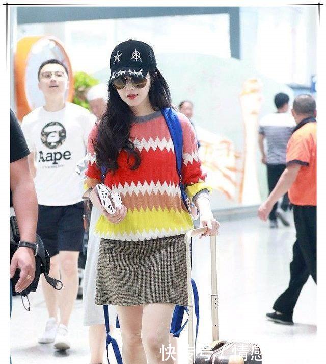 看了范冰冰穿短裙，再看看张馨予，真想对李晨说一句好福气！