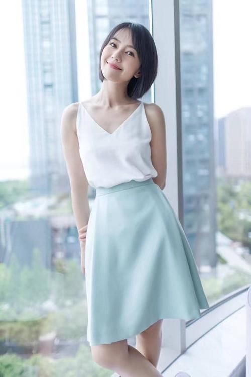 42岁舒淇与39岁高圆圆同剪短发，一个惊艳全场一个嫩回18岁！