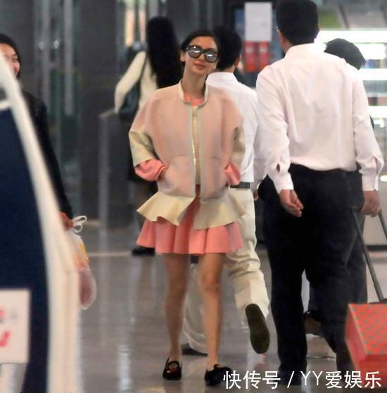 离开高跟看女神，赵丽颖尴尬身材55分！