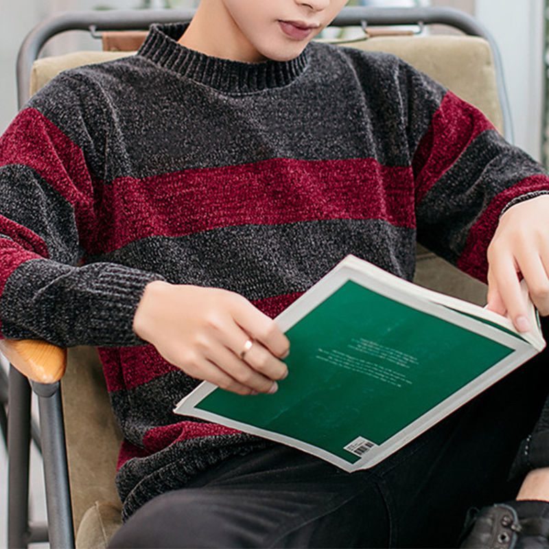 男人不管有没有钱，建议你瞧瞧下面这款毛衣，显年轻又保暖