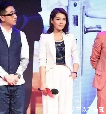 为何刘涛不是长裙就是长裤 看完1张照片就知道是什么原因了