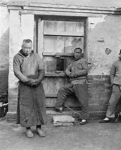  研究|美国一位研究中国的学者，无意中在家里翻出来6000张中国老