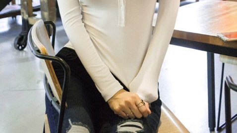 如果你身材丰满!建议多穿这样的“紧身衣”，性感魅力四射