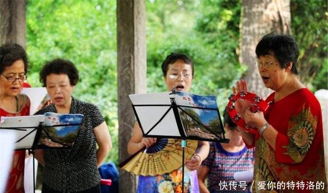 外地人在北京缴满15年社保，退休金是按哪里的标准领看完解惑了