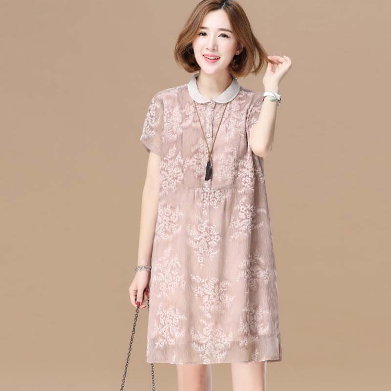 女人在家这样穿，果然不媚不露又迷人，逛街配高跟鞋，迷倒一大片