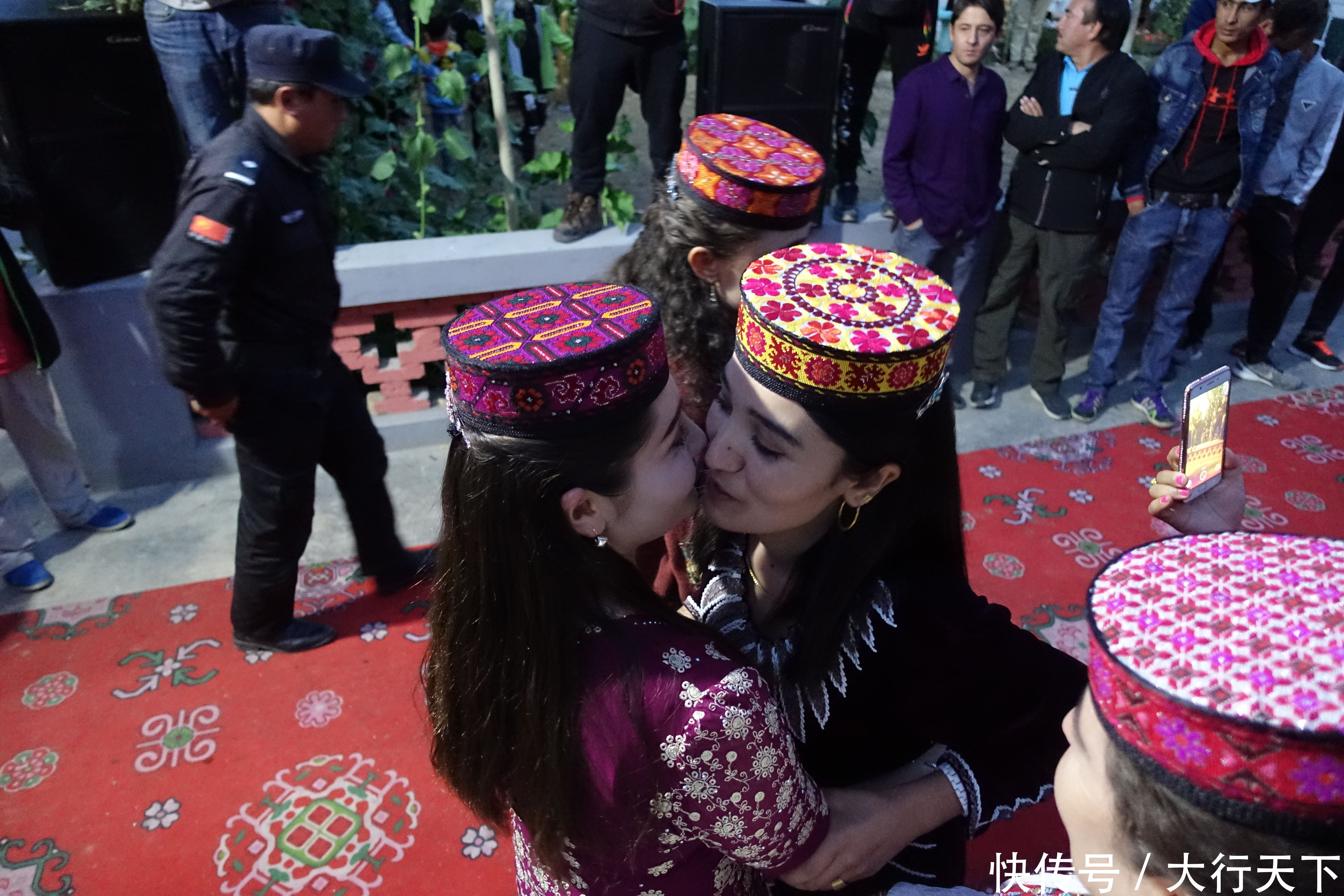  新疆@这个省份的面积相当于10个河南、16个江苏，不愧是“大新疆