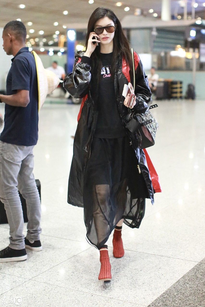 备受欧美时尚圈欢迎的中国超模--何穗