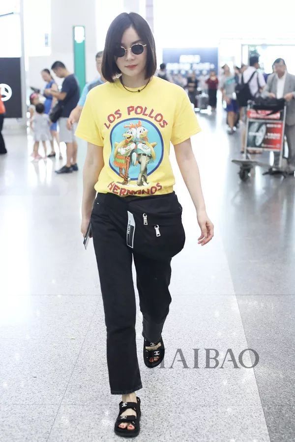 秘籍| 明星都在炫腹秀美腿，但怎么露才更高级?【海报街拍】