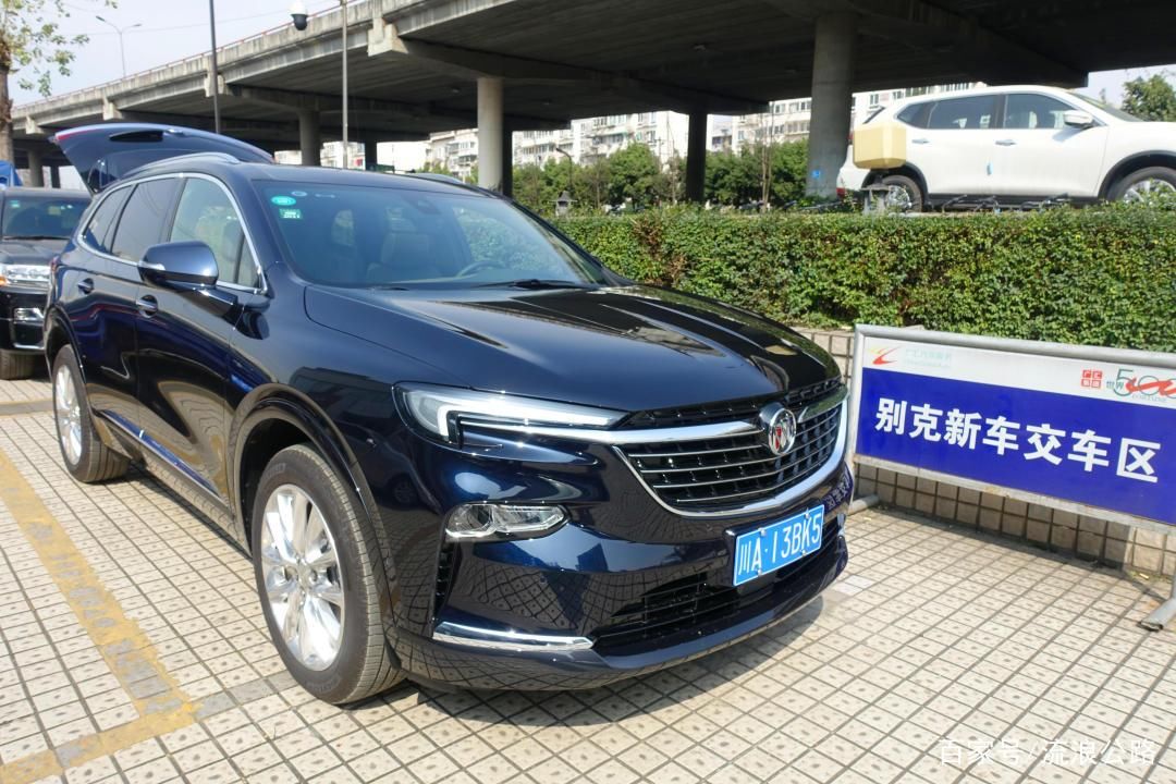  『适合』试驾｜奶爸奶妈们想要一步到位，别克昂科旗和大众途昂谁更适合？