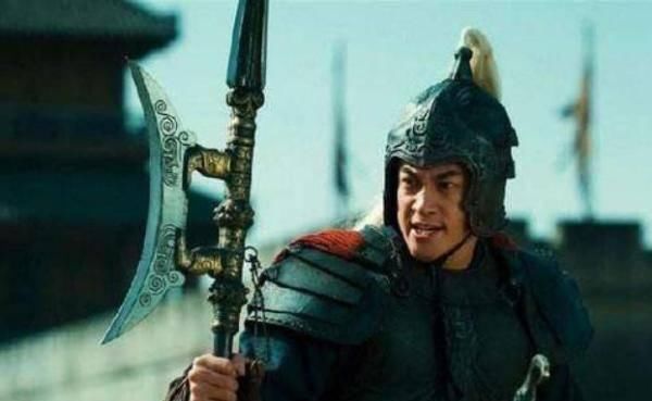  『甘拜下风』武功“天下第一”的吕布，在“方天画戟”真主人眼前也得甘拜下风