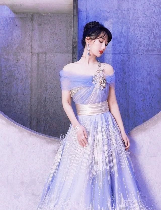  『轻松』仙女裙简直太唯美了!记住这三点,轻松穿出仙气飘飘的优雅美!
