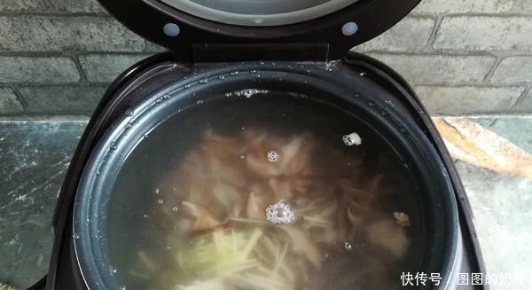 #抽烟喝酒#喝酒抽烟最伤肝?大错特错,这件最伤肝的小事大家每天都在做