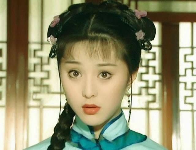  #美妆博主#小燕子的高挑眉，紫薇的百变唇妆，《还珠格格》才是美妆种草机啊