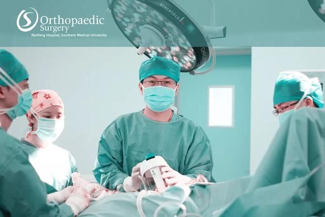 高跟鞋该怎么穿才能不伤膝盖?