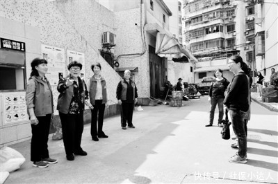 过了法定退休年龄办理退休的人，会不会补发退休金？